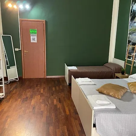 Locami Holiday&rooms Jolanda Bed & Breakfast 2*